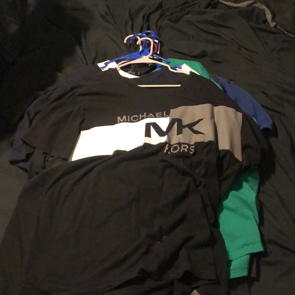 Bundle of 11 3x shirts